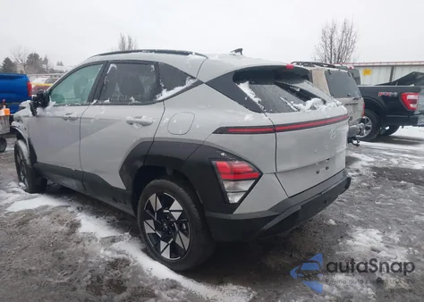 2025 Hyundai Kona Sel z USA, uszkodzony, nr VIN KM8HBCAB3SU310939